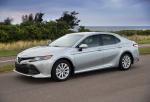 Toyota Camry Hybrid LE 2017 года (NA)